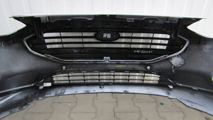 PARE-CHOCS AVANT AVANT FORD FIESTA MK8 VIII LIFT PDC 21-
