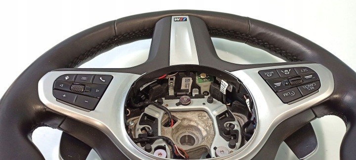 VOLANT BMW 8 G14 32308008184