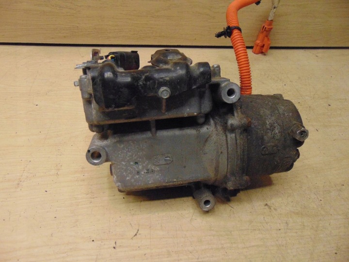 COMPRESSEUR DE CLIMATISATION OPEL AMPÈRE 1 1.4 22799205