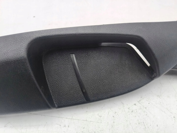 AUDI A6 C7 2011 PLASTIQUE SIÈGES 8T0881326