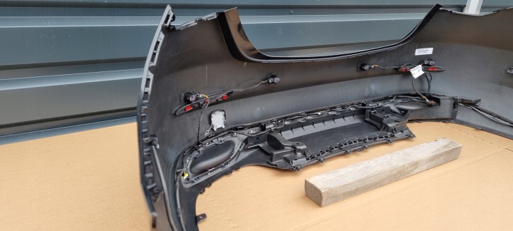 MERCEDES C CLASSE W206 2021- PARE-CHOCS ARRIÈRE D261