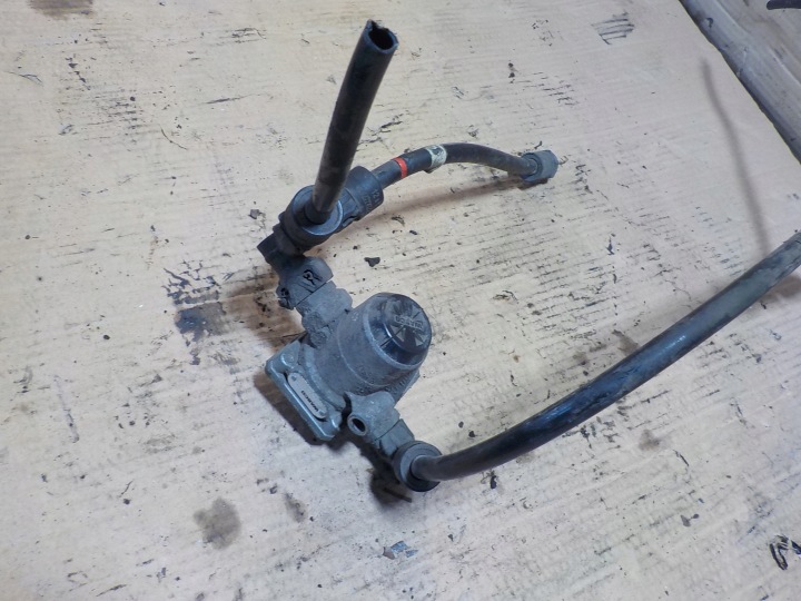 VOLVO FH480 SOUPAPE REDUKCYJNY WABCO 4750150720
