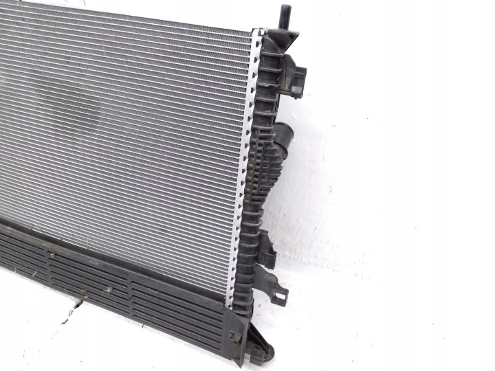 FORD FOCUS 2023 RADIATEUR