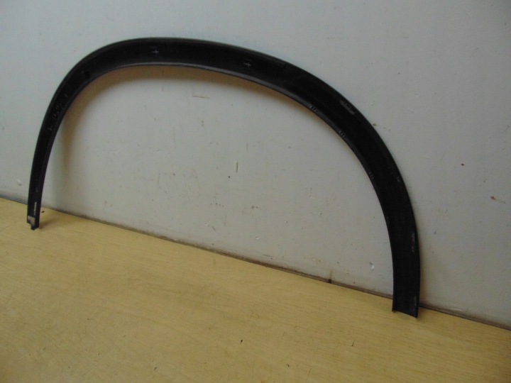 REVÊTEMENT GARDE-BOUE GAUCHE AVANT MERCEDES GLC W254 A2548850000