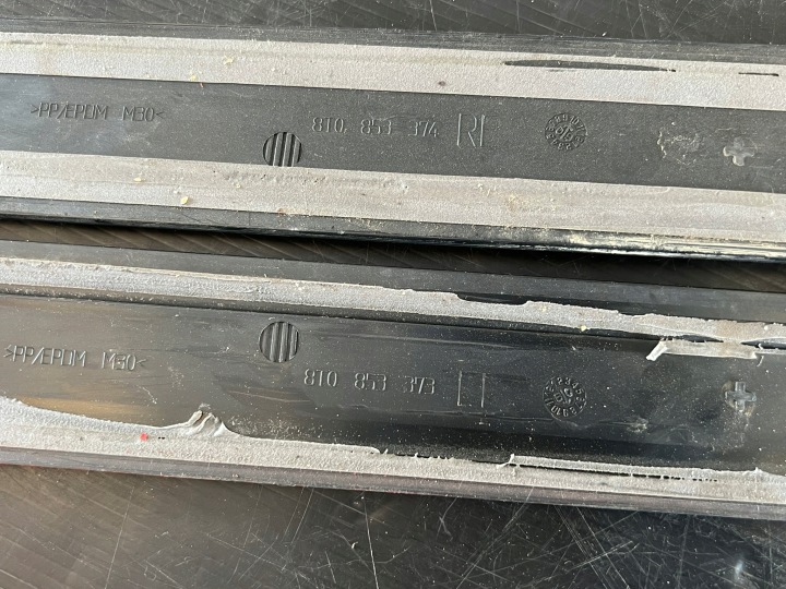AUDI A5 8T 3D 8T0853373 8T0853374 BAGUETTES SEUIL INTERNE ORIGINAL