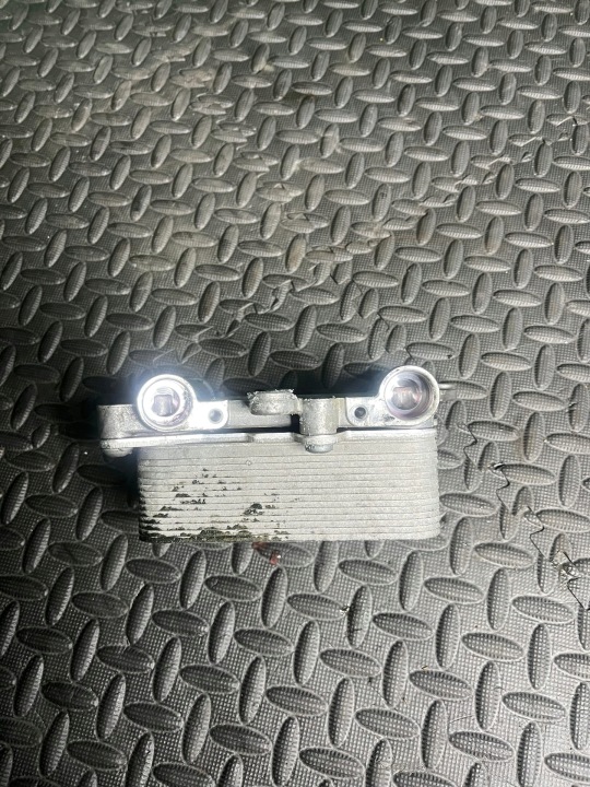 RADIATEUR HUILES PORSCHE CAYENNE II 7P5 3.0 TFSI 7P0317037