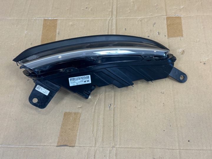 CITROEN C3 III LIFT PHARE LED FJD DROITE EN BON ÉTAT ORIGINE