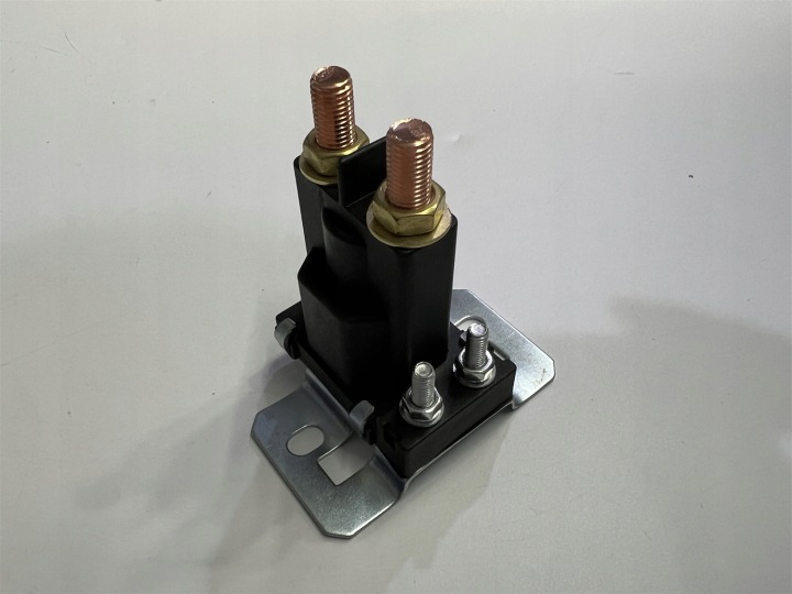 500A RELAIS DÉMARREUR AUTOMOBILE AVEC ZACISKAMI 12V