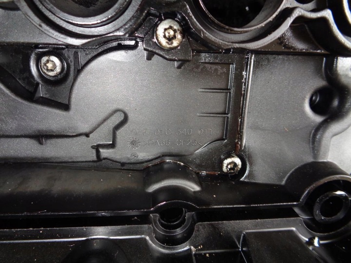 COUVERCLE DE SOUPAPES BMW 3 E46 3.0 D DIESEL M57 1998- 7789395 77893959 22474440