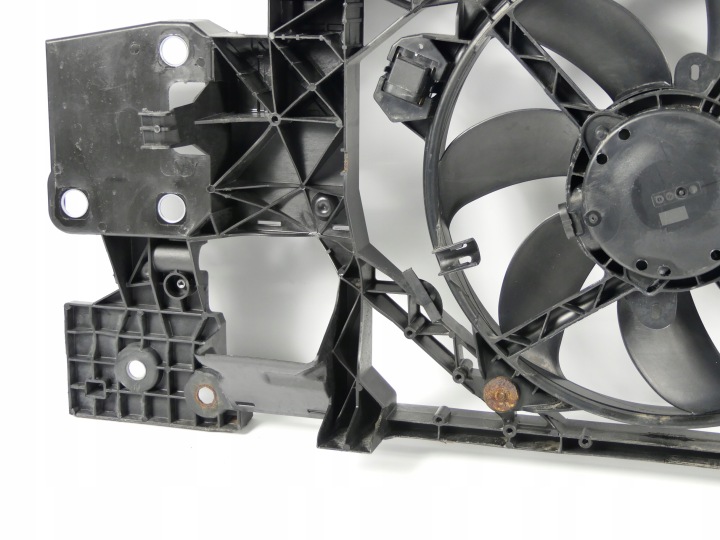 PANNEAU AVANT RENFORCEMENT AVANT AVEC VENTILATEUR RENAULT MEGANE III BERLINE COMPACTE