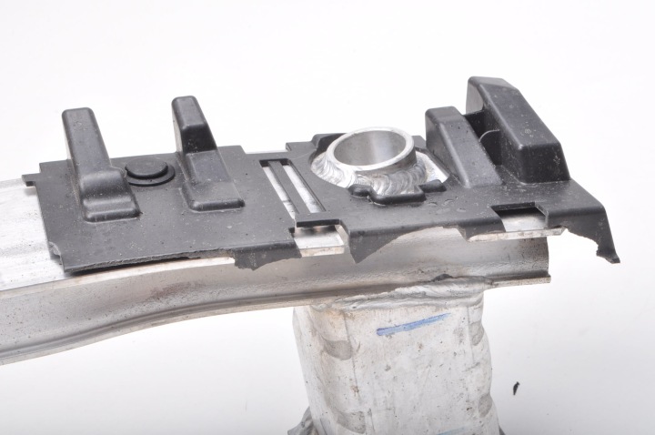 TOYOTA SUPRA MK5 GR POUTRE PARE-CHOCS ARRIÈRE 23R 436844