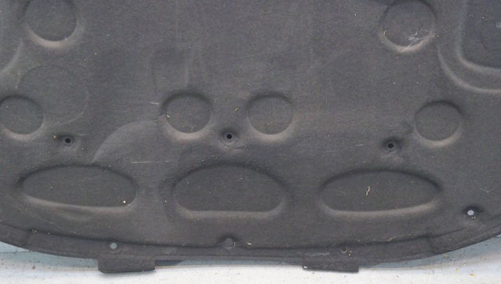 INSONORISATION CAPOTS MERCEDES W204 LIFT (W510)