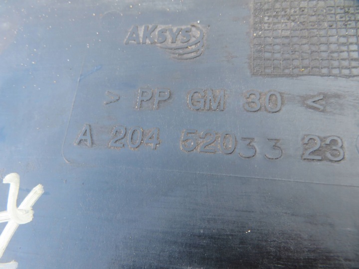 MERCEDES W204 C-KLASA PROTECTION MOTEUR BOÎTES PLAQUE SOUS MOTEUR A2045203323