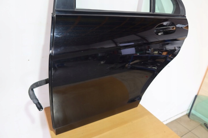 MERCEDES W204 C-KLASA PORTES GAUCHE ARRIÈRE 197 GAUCHE ARRIÈRE BERLINE