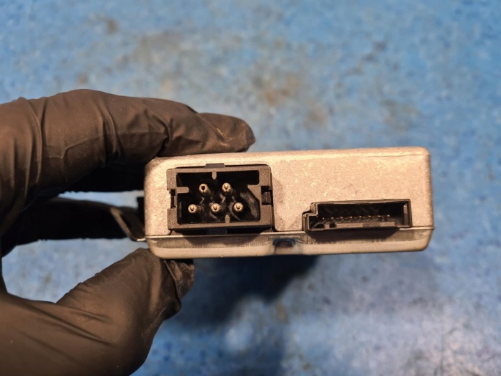 BMW 5 E61 MODULE PORTES GAUCHE AVANT 6952987