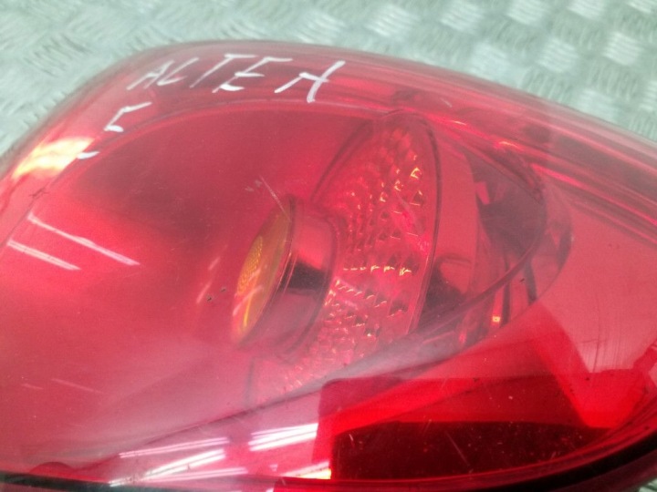 2009 SEAT ALTEA PHARE ARRIÈRE 5P0945096D