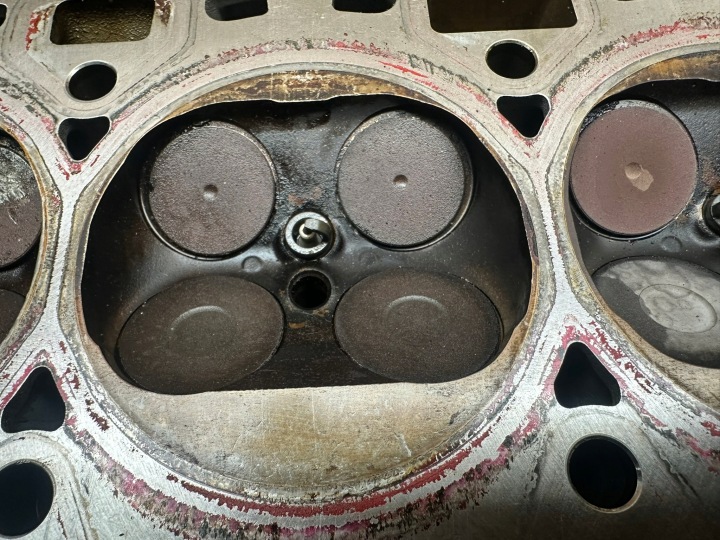 CULASSE COMPLÈTE ARBRES PORSCHE AUDI 4.0 TFSI DROITE 0P2103404