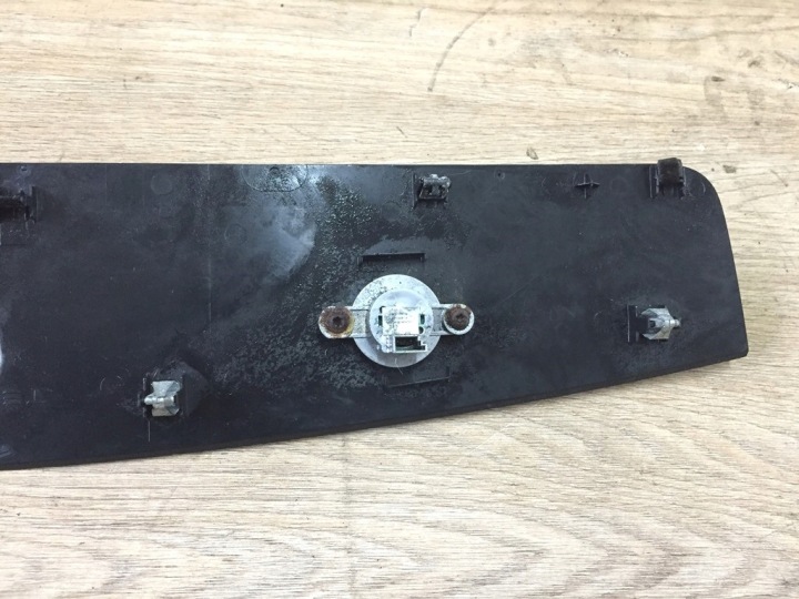 MOULURE COUVERCLES DE COFFRE ARRIÈRE TESLA X 1037897-00-D 1037898-00-D