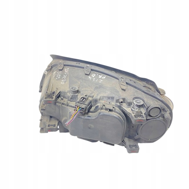PROJECTEUR DROIT VOLVO V70 III