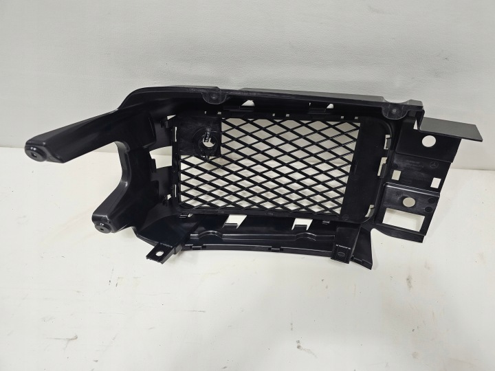GRILLE PARE-CHOCS GAUCHE MERCEDES G-KLASA W463 AMG