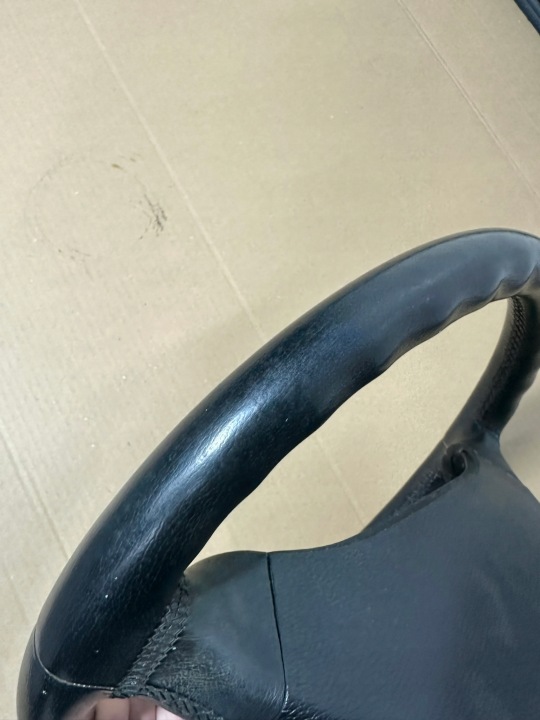 VOLANT CUIR CUIR MERCEDES SL R230, W230 SA NOIRE