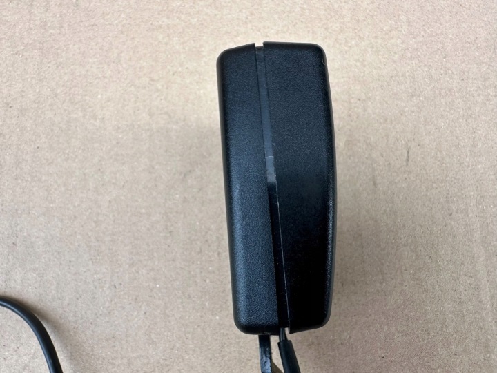 SKODA FABIA II AGRAFE COURROIE DROIT PASSAGER 5J0858472B