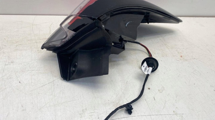 FORD KUGA MK3 PROJECTEUR PHARE GAUCHE ARRIÈRE 19- LV4B-13405-BE