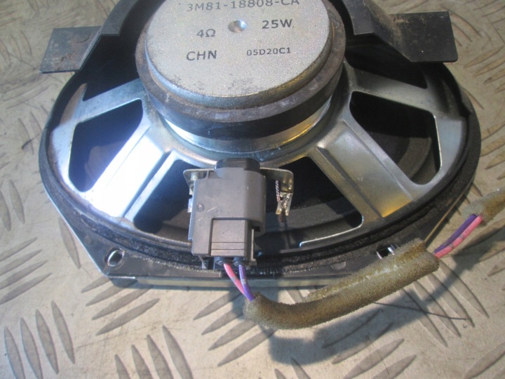 HAUT-PARLEUR DROIT GAUCHE AVANT ARRIÈRE MAZDA 6 3M81-18808-CA