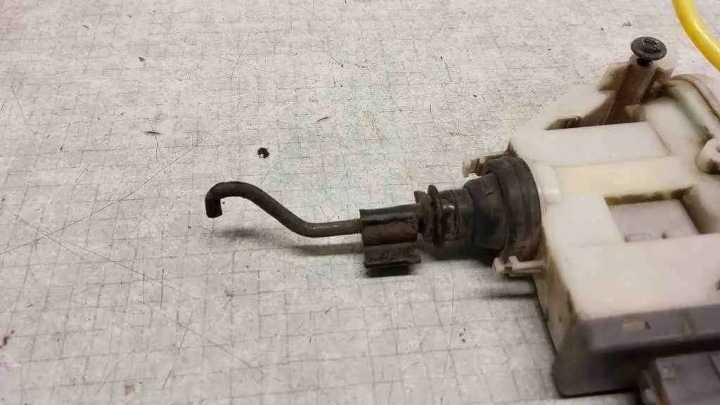 PETIT MOTEUR CENTRAL SERRURE VW PASSAT B7 ALLTRACK (365) 3A0862153B 1.9L