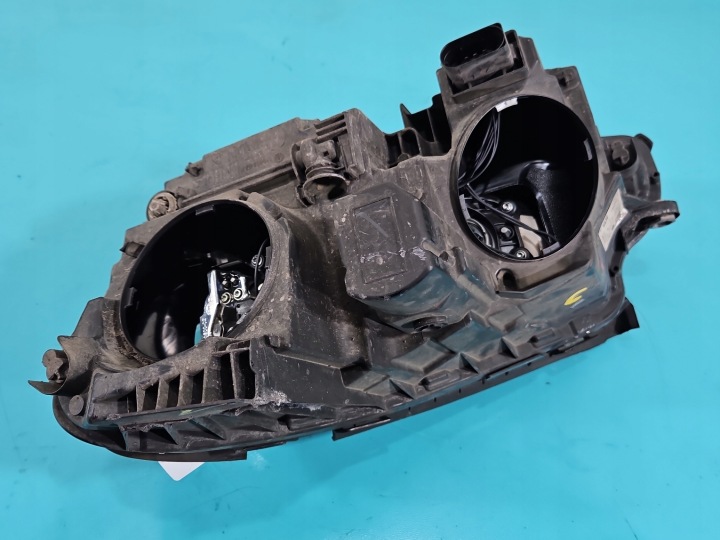 PROJECTEUR DROIT PHARE AVANT MERCEDES W213 EUROPE