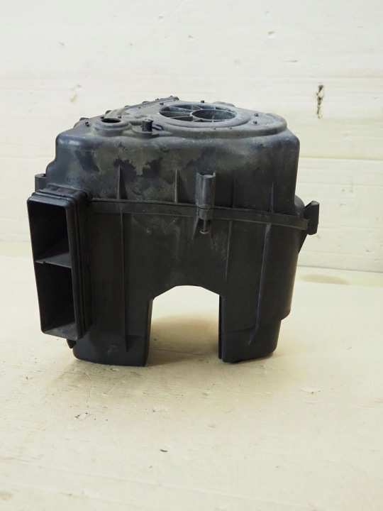 CHÂSSIS FILTRE AIR AUDI A8 W12 D3 07C133836G