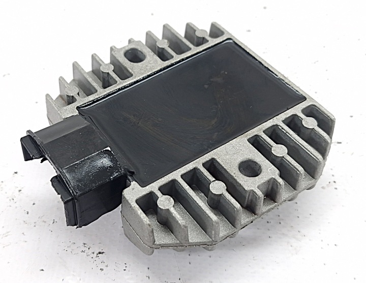 YAMAHA YZF-R6 RJ03 99-02 RÉGULATEUR TENSION