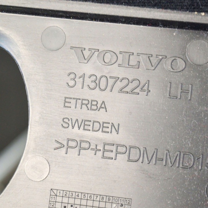 VOLVO V40 2016 PAVILLON ENSEMBLE