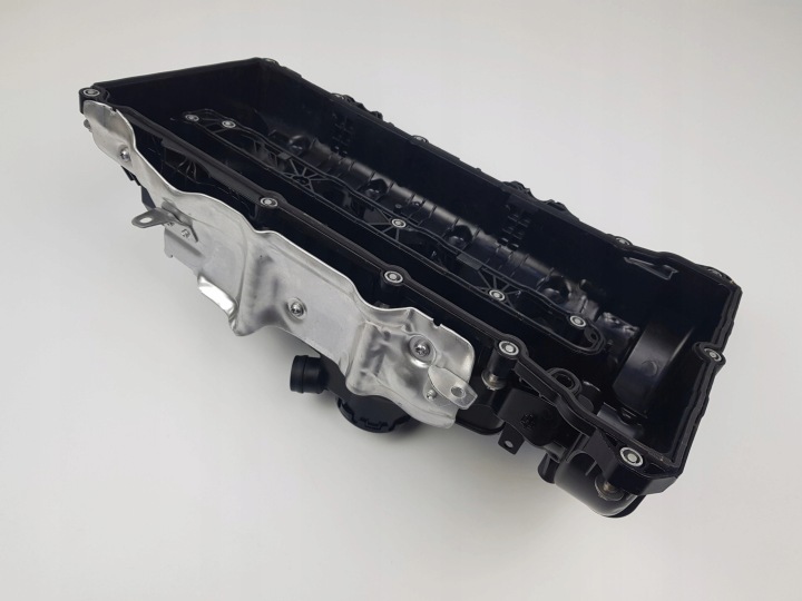 COUVERCLE DE SOUPAPES MERCEDES A6540101314