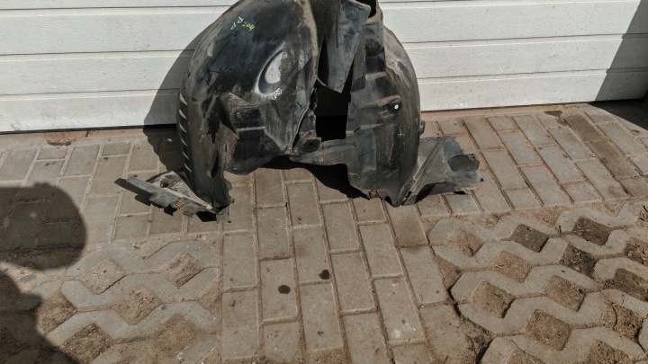 PASSAGE DE ROUE COMPLET DROIT AVANT MERCEDES W204 C CLASSE A2046980030 A2046902830