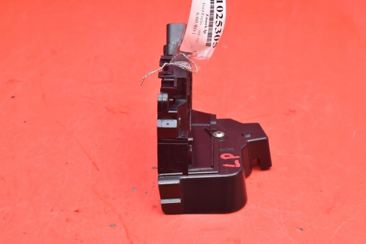 SERRURE DE PORTE GAUCHE AVANT AVANT EUROPE 7M5A-R21812-AA FORD FOCUS MK2 5D HAYON 08-11