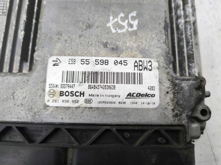 OPEL ZAFIRA C CONTRÔLEUR MOTEUR 2014 0281030852