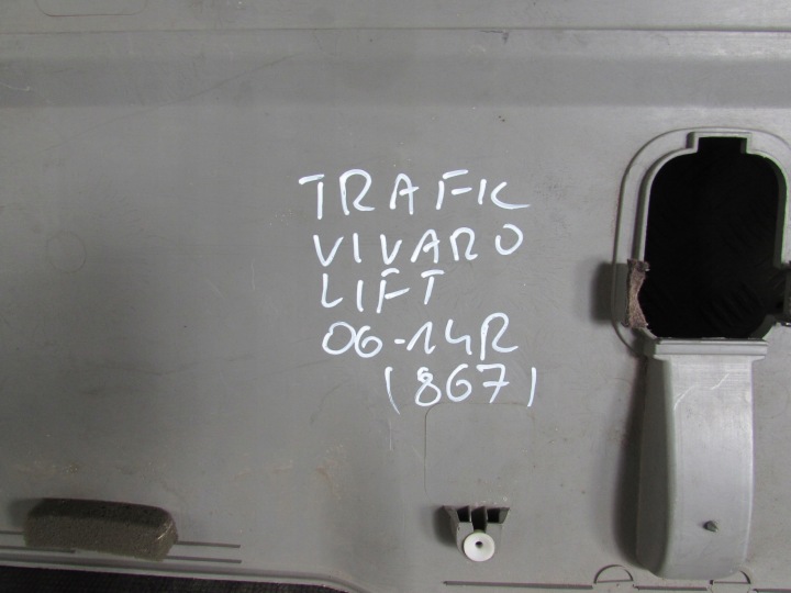PROTECTION COUVERCLES DE COFFRE ARRIÈRE RENAULT TRAFIC II 06-14R 91165790