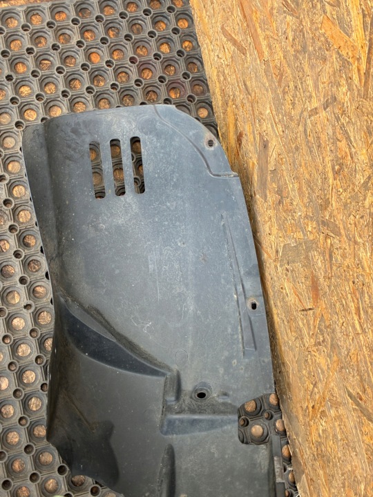 FORD FIESTA MK7 VII PASSAGE DE ROUE AVANT GAUCHE GAUCHE CÔTÉ 8A61-16115-BF