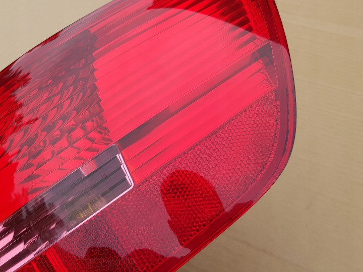 PHARE DROIT ARRIÈRE AUDI A6 C6 2004-2008 UNIVERSEL AVANT TRÈS EN BON ÉTAT