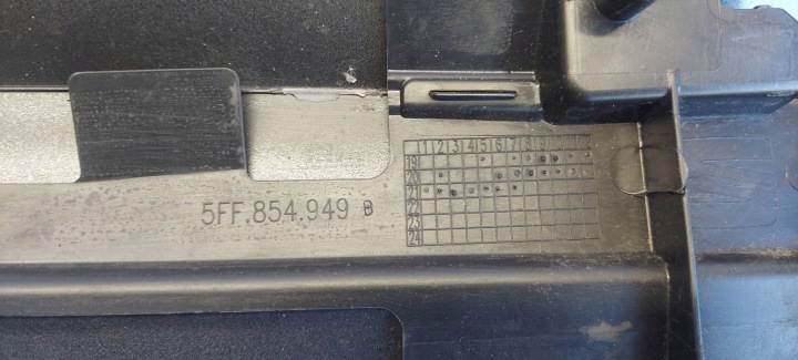 CUPRA FORMENTOR MOULURE PORTES GAUCHE ARRIÈRE 5FF854949B