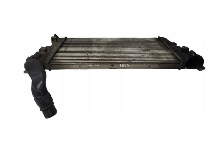 RADIATEUR D'INTERCOOLER OPEL ZAFIRA B (A05) 13223395 1.9L DIESEL 88KW 2007