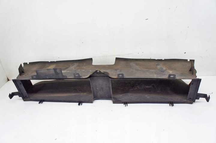 TF096 FORD FOCUS MK4 GUIDE D'AIR AVANT JX7B-8312-A