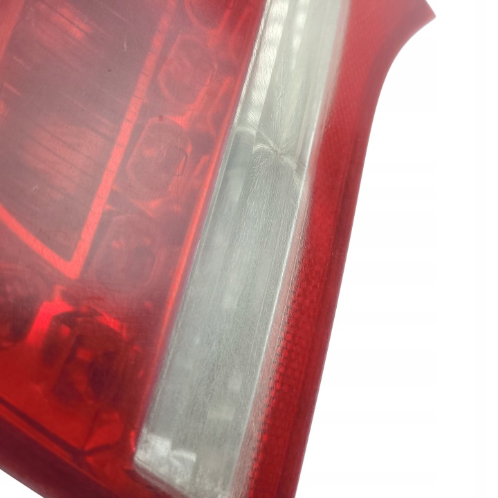 AUDI A6 C6 LIFT PHARE DIODE LED DROITE DANS COUVERCLE DE COFFRE UNIVERSEL AVANT 4F9945094E EUROPE
