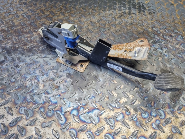 FORD FOCUS MK3 PÉDALE GAZ FREINS CHÂSSIS BV61-9F836-AB BV61-2467-GA EUROPE