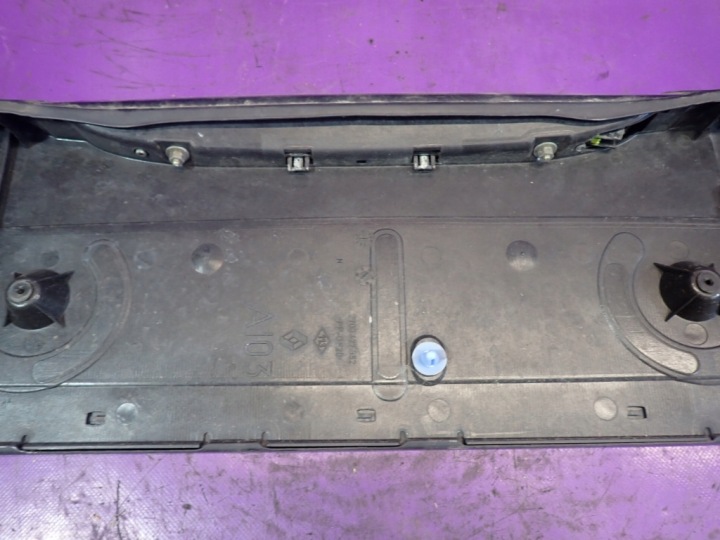 RENAULT CLIO II HAYON 5D LIFT FEUX STOP 7700427352 SPOILER COUVERCLES DE COFFRE NV676