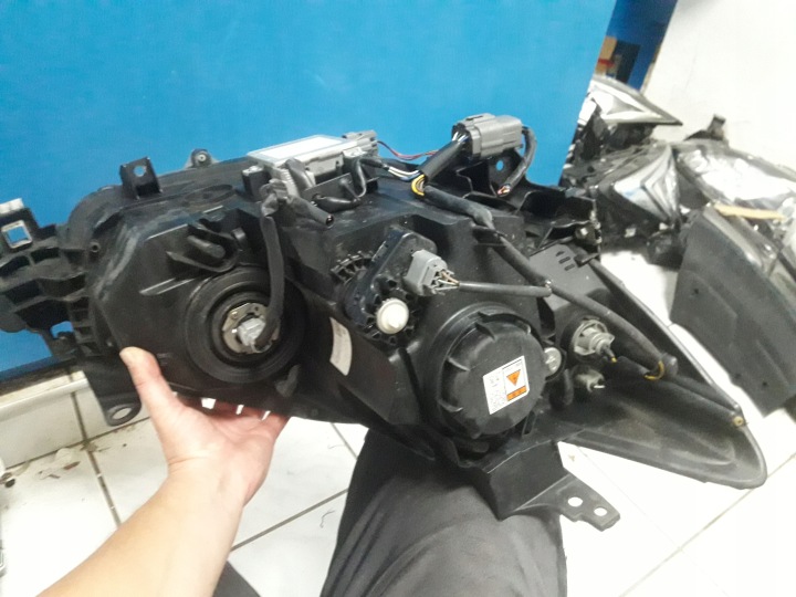 MAZDA CX5 2012-17 PHARE GAUCHE AVANT BI XÉNON ROTATIF EUROPE COMPLÈTE EN BON ÉTAT