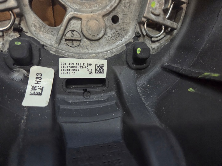 VOLANT VW POLO V 6R 6R0419091E