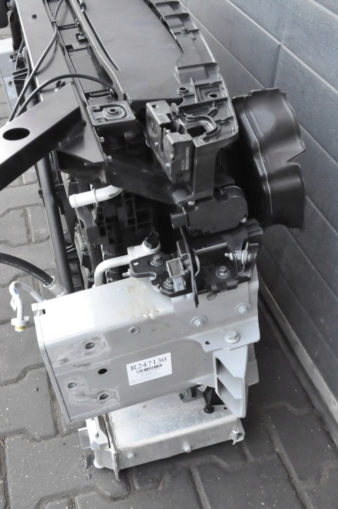 VOLVO XC60 B4 B5 PANNEAU AVANT 31493262 32377061 32377062 32246765 32441402