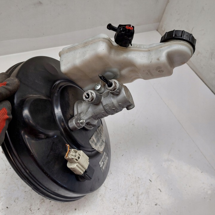 FORD FOCUS MK3 ST 2,0ECOBOOST SERVO POMPE DE FREIN DV61-2B195-SD